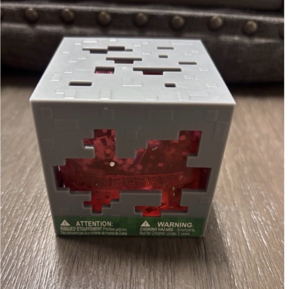***VIRAL****Minecraft jelly cube - Gray and Red